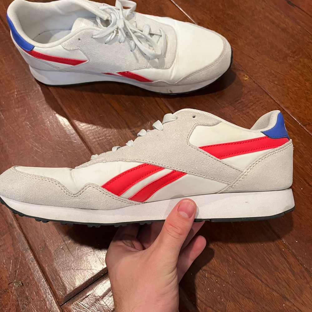 Men’s Reebok Sneakers - Picture 3 of 6